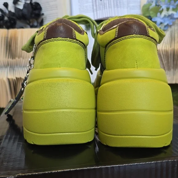 NIB DollsKill X Shrek Ogre Connection Platform Sneakers Size 8 Green&Brown - Picture 6 of 10